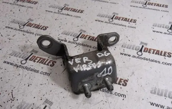 Toyota Corolla Verso E121 Rear door upper hinge
