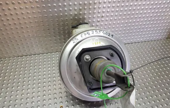 BMW 5 F10 F11 Brake booster S26370973 6792954