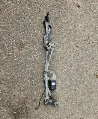 BMW 5 E60 E61 Front wiper linkage and motor 6934279