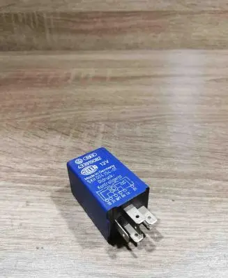 Volkswagen PASSAT B5.5 Oil pressure relay 433919082 5kh00415401 Blue