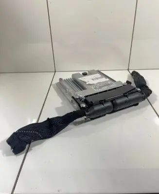 Audi A6 S6 C6 4F Engine control unit/module 03G906016MF 1039S25099 0281014259