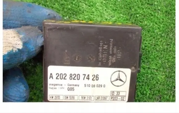 Mercedes-Benz CLK A208 C208 Alarm control unit/module A2028207426