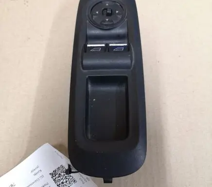 Ford Mondeo MK IV Electric window control switch 7S7T14A132CB