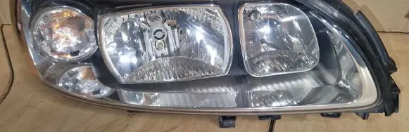 Volvo S60 Headlight/headlamp 30698826
