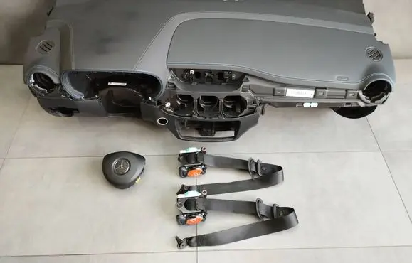 Mercedes-Benz B W246 W242 Dashboard 