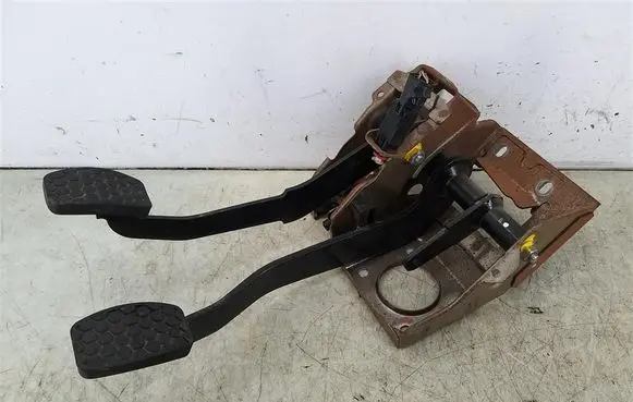 Suzuki Ignis Clutch pedal 49069-86G74