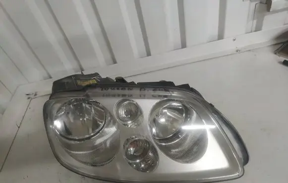 Volkswagen Touran I Headlight/headlamp 1t0941006f