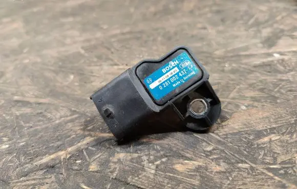 Opel Vectra C Air pressure sensor 0281002437