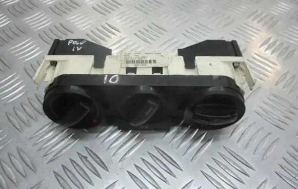 Volkswagen Polo IV 9N3 Interior fan control switch 6Q0819045P