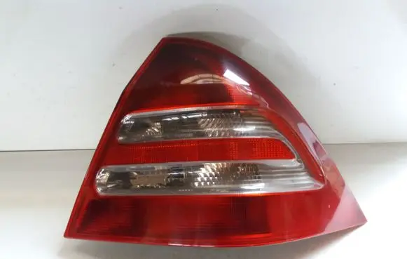 Mercedes-Benz C W203 Rear/tail lights