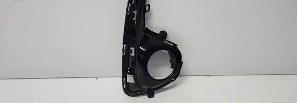 Toyota Yaris Front fog light trim/grill 814810D360