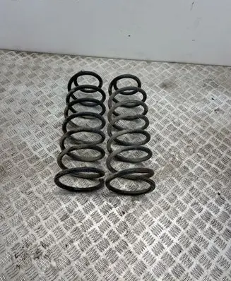 Toyota Land Cruiser (J100) Rear coil spring 