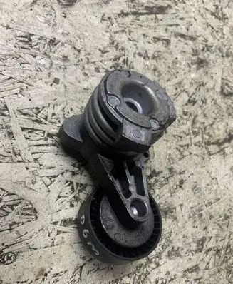 BMW 3 E90 E91 Generator/alternator belt tensioner