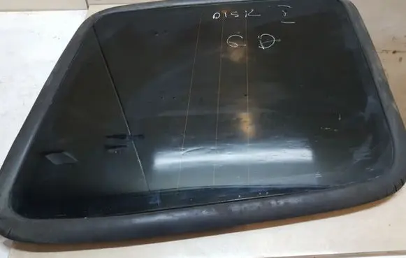 Land Rover Discovery Rear side window