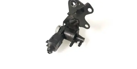 Volkswagen PASSAT CC Vacuum valve 1K0906283A