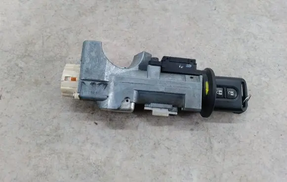 Nissan Tiida C11 Ignition lock 28590AX600