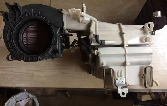 Lexus IS 200-300 Interior heater climate box assembly 8705053022 4431106830