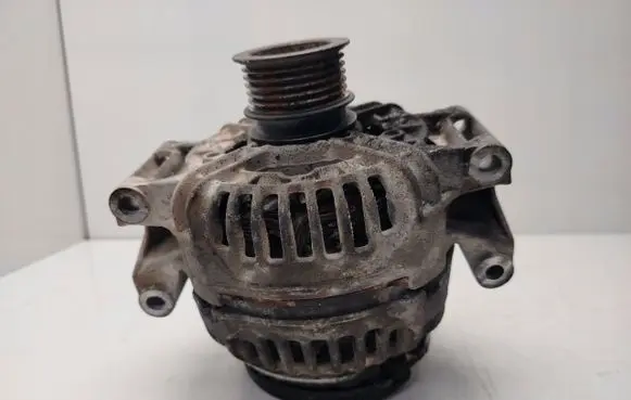 Mercedes-Benz C W204 Generator/alternator A2721540002