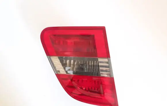 Mercedes-Benz B W245 Tailgate rear/tail lights A1698201564 KL5913