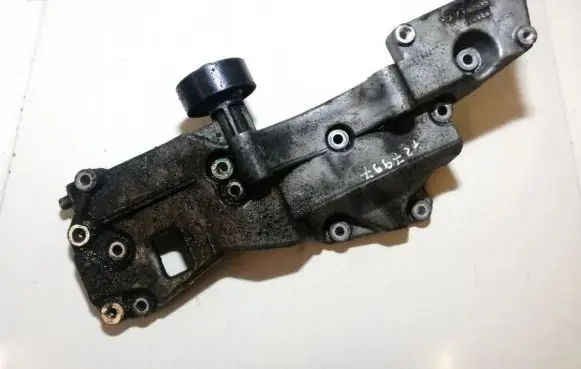 Land Rover Freelander 2 - LR2 Engine mounting bracket 9661310080 98627c