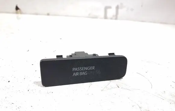 Volkswagen Golf Plus Passenger airbag on/off switch 5M0919234C