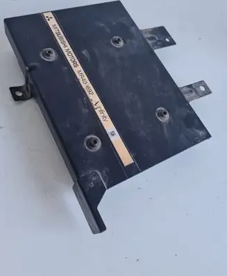 Mitsubishi Galant Sound amplifier 295026002 MR400692