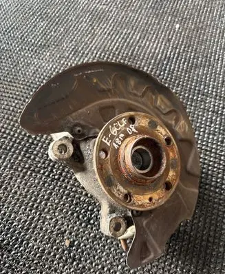 Volkswagen e-Golf Front wheel hub 5Q0505436F 5Q0598611