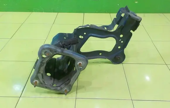 Volvo C30 Front side member PRZOD 16AB94