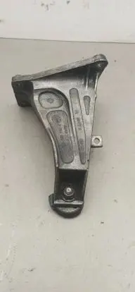 BMW 3 E46 Engine mounting bracket 6754185 2211 02711