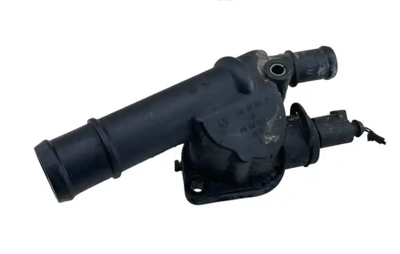 Engine coolant pipe/hose