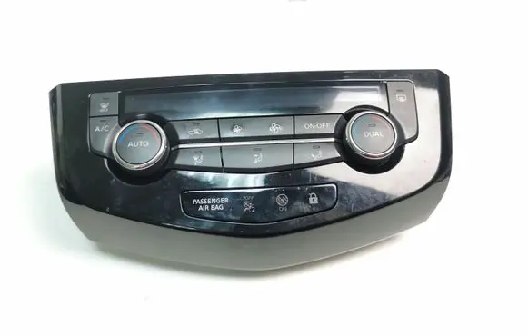 Nissan Qashqai Climate control unit 275004EA0A