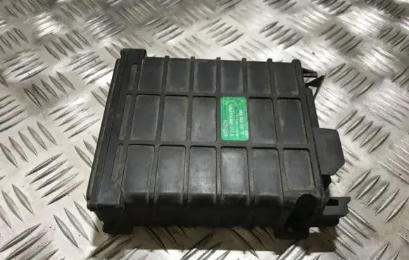 Volkswagen Golf II Engine control unit/module 0280800104 811906264