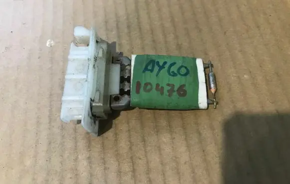 Toyota Aygo AB10 Heater blower motor/fan resistor 13223A VALEO