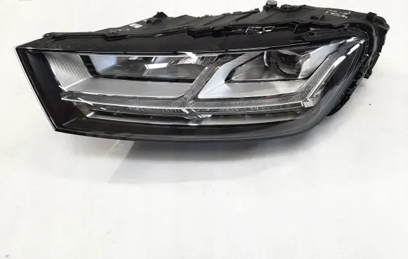 Audi Q7 4M Headlight/headlamp 4M0941033A