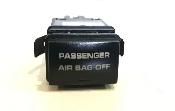 Passenger airbag on/off switch