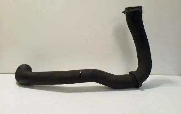 Intercooler hose/pipe