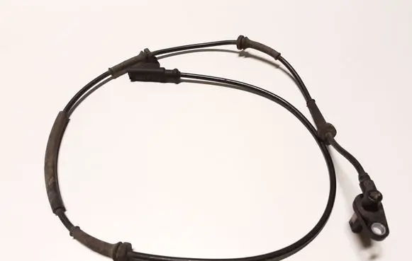 Land Rover Discovery 3 - LR3 ABS rear brake sensor 0265007922 SSB500102