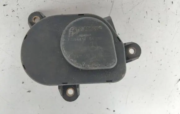Mercedes-Benz C W203 Intake manifold valve actuator/motor A6111500494 72264414