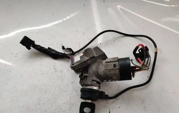 Volkswagen II LT Ignition lock A0005458108
