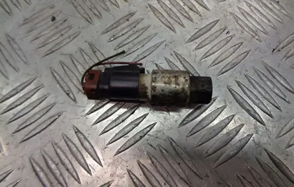 Ford Focus Air conditioning (A/C) pressure sensor 95BW-19E561-AA