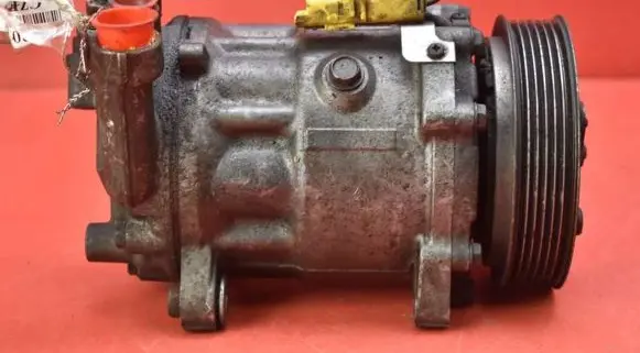 Citroen C5 Air conditioning (A/C) compressor (pump) 9656572380