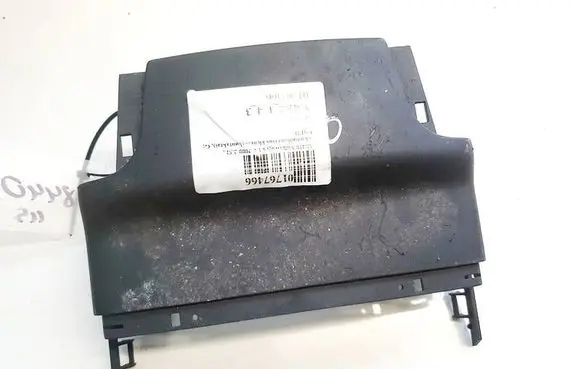 Volkswagen Touareg I Steering wheel column trim 7L6953515