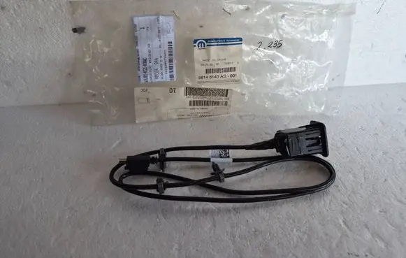 Jeep Cherokee USB socket connector 68145140AC