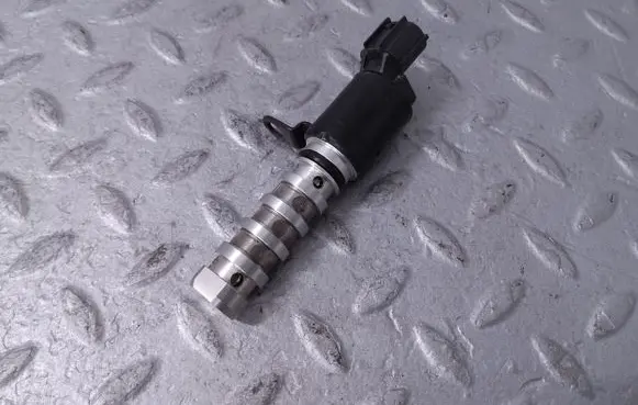 KIA Optima Camshaft vanos timing valve 243552B700