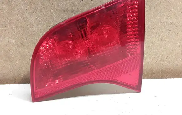 Audi A4 S4 B7 8E 8H Tailgate rear/tail lights 8E9945094