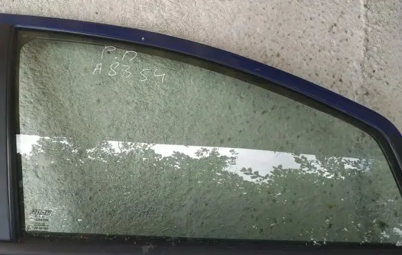 Fiat Punto (188) Front door window glass four-door