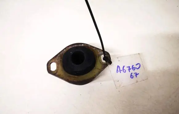 Peugeot 307 Engine mount bracket 96230491 9623049156