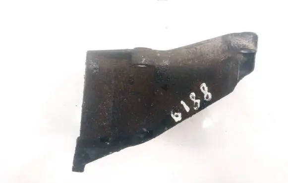 Volkswagen PASSAT B5.5 Engine mounting bracket