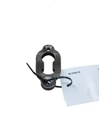 Mazda 6 Fuel Injector clamp holder 