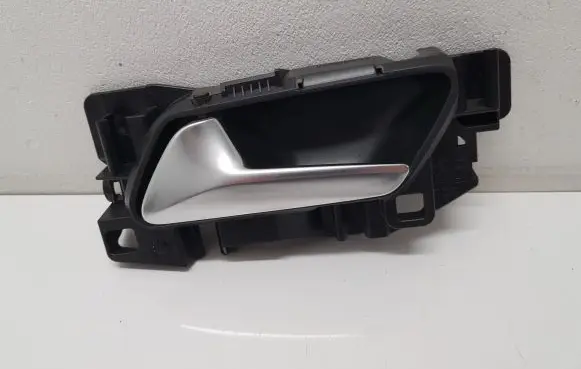 Opel Crossland X Front door interior handle 13484999